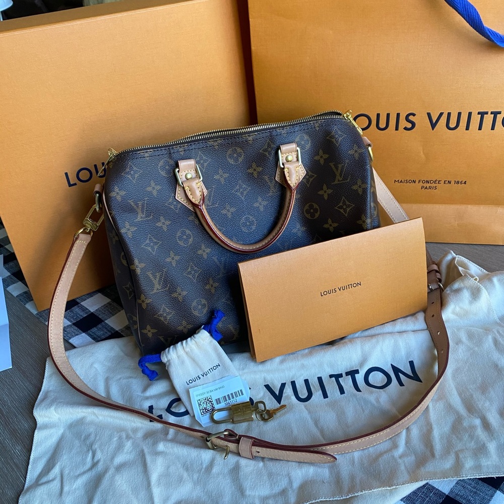 Authentic Louis Vuitton Speedy Bandouliere 30